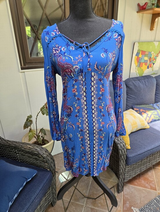 Xhilaration Dresses & Skirts - Xhilaration Mini Dress - Size L, Fits Like A Medium